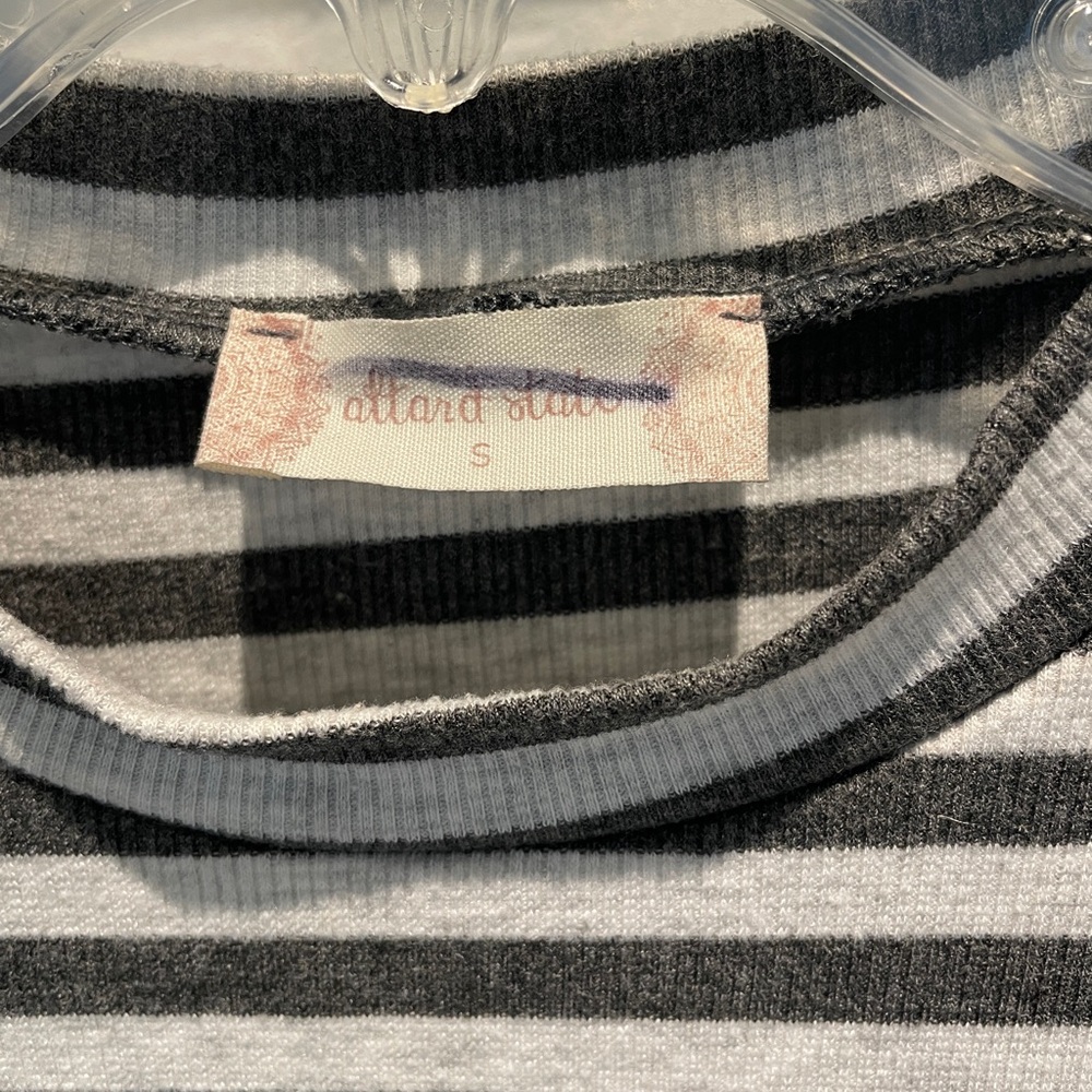Altar’d State Gray Stripes Mock-Neck Ribbed Racerback Sleeveless Top Size Small - Picture 7 of 10